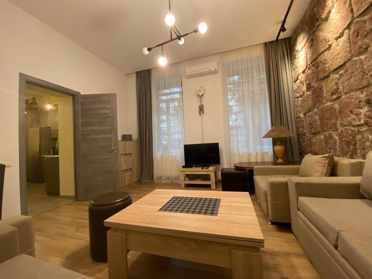 Nice Loft On Uznadze Street 트빌리시 외부 사진