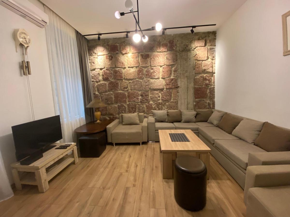 Nice Loft On Uznadze Street 트빌리시 외부 사진
