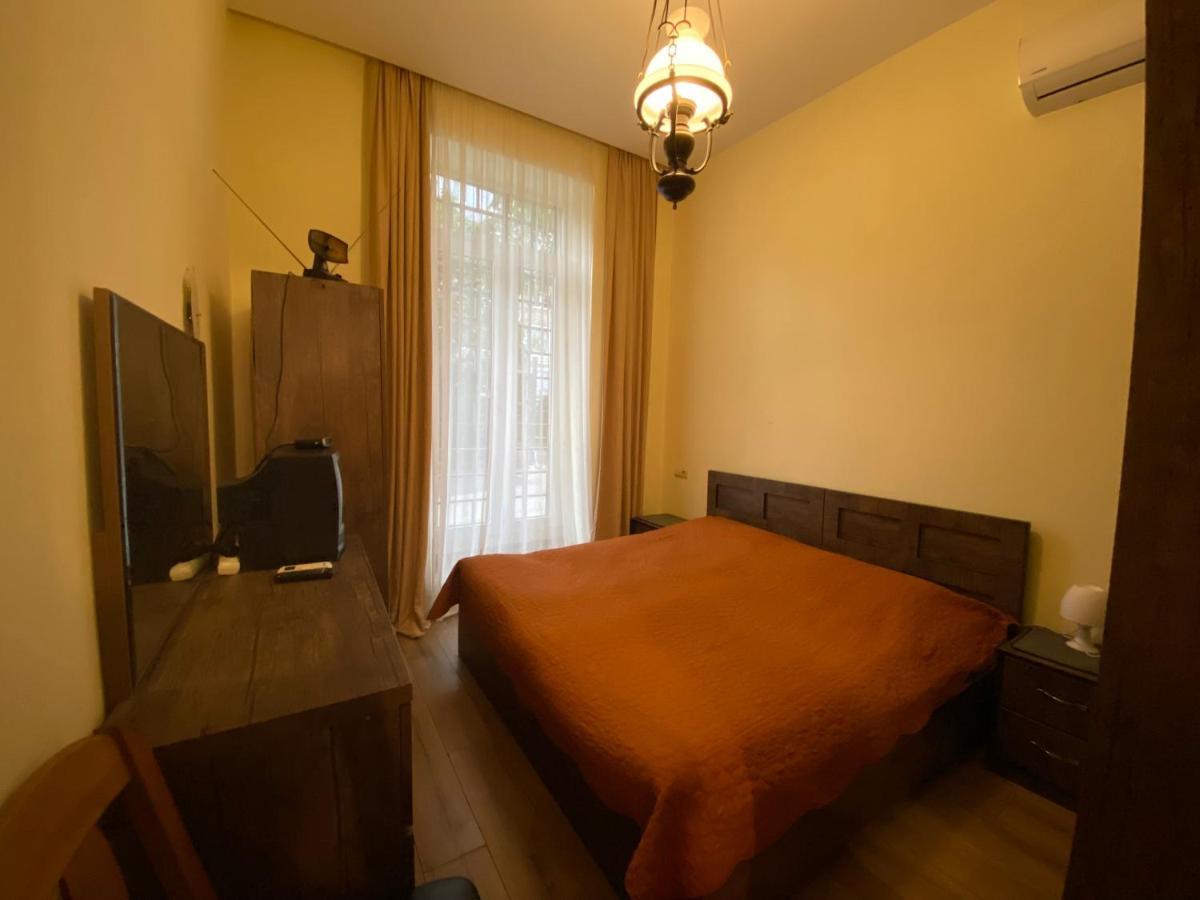 Nice Loft On Uznadze Street 트빌리시 외부 사진